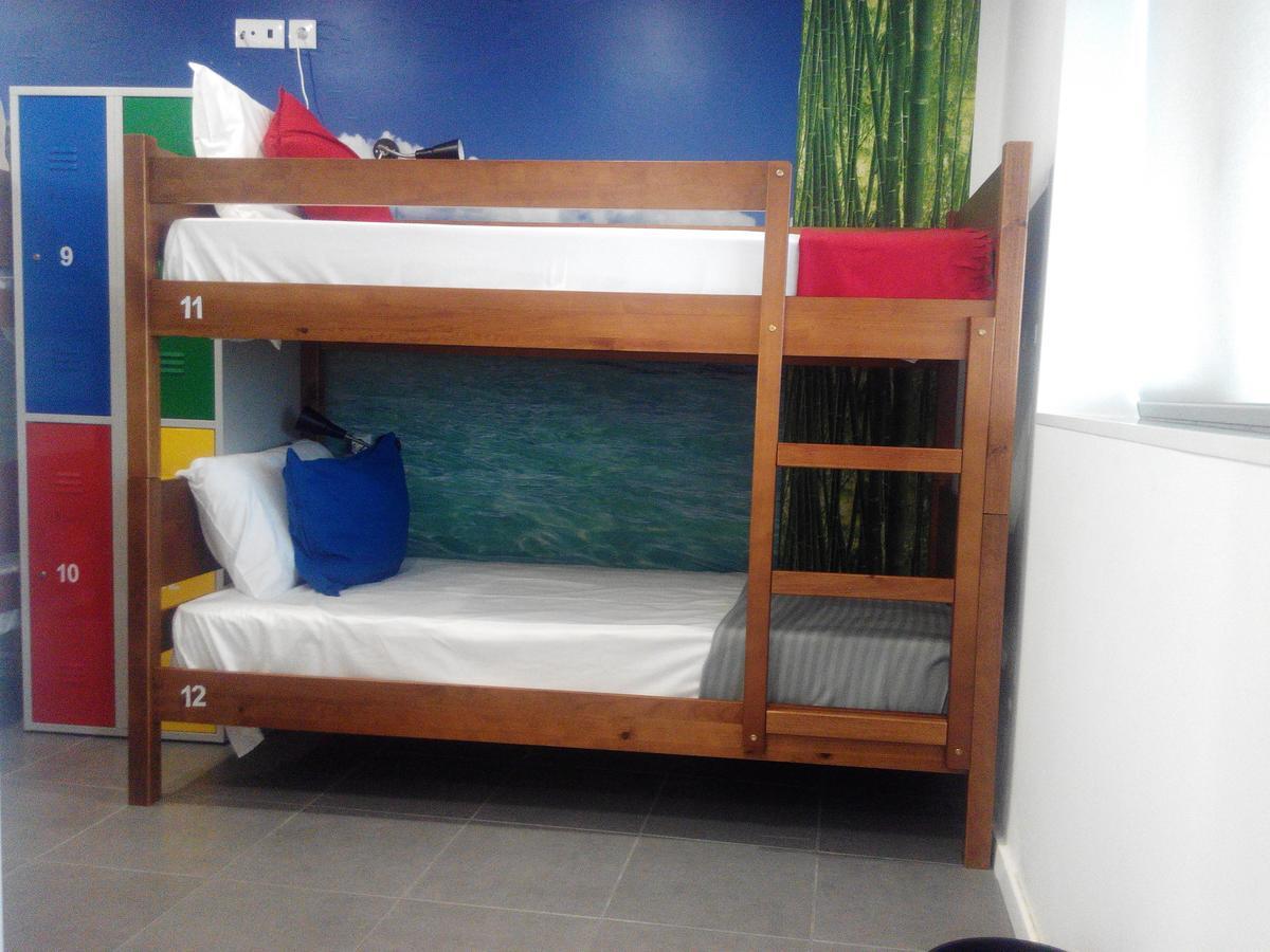 Uau Hostel フィゲイラ・ダ・フォズ エクステリア 写真